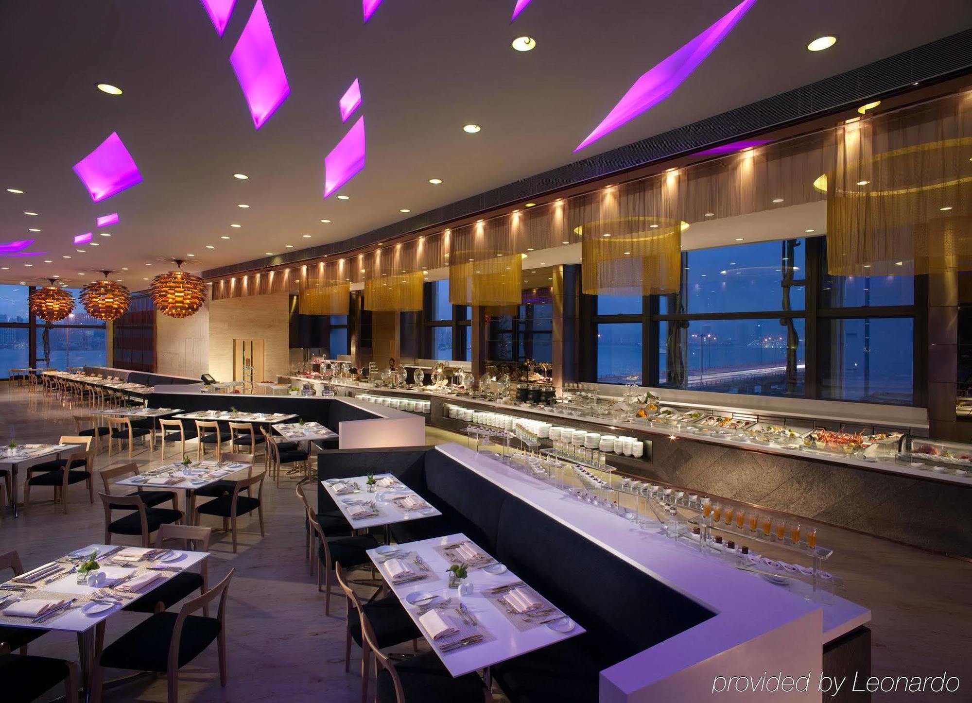 Harbour Grand Hong Kong Hotel Restaurant photo The restaurant